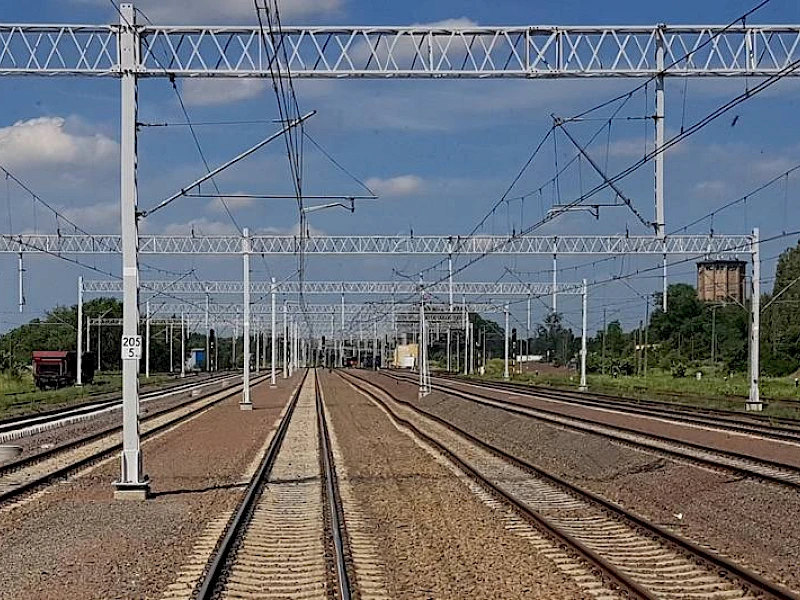 Implementation of the telecommunications network along the E-20 railway line